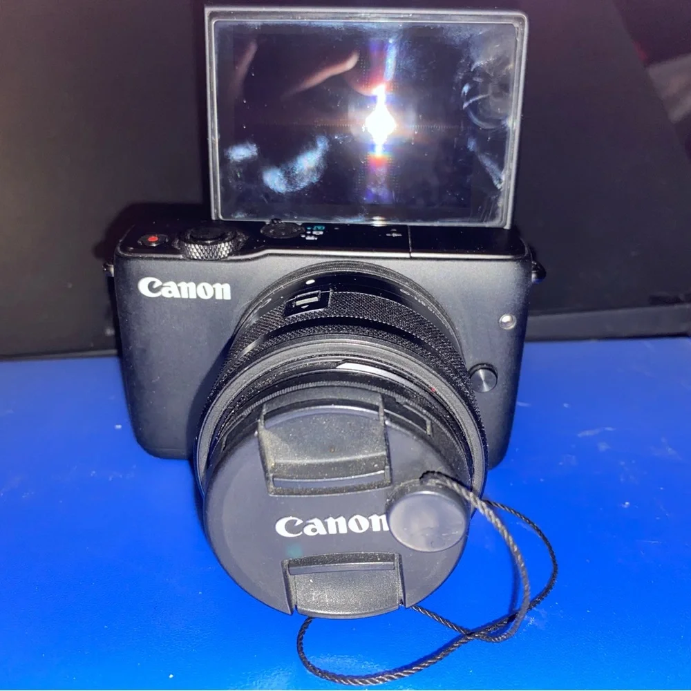Canon EOS M10 Black Mirrorless Camera